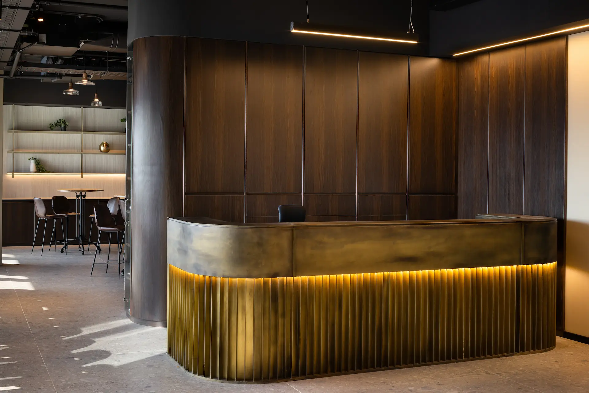 סוטס – דלפק קבלה