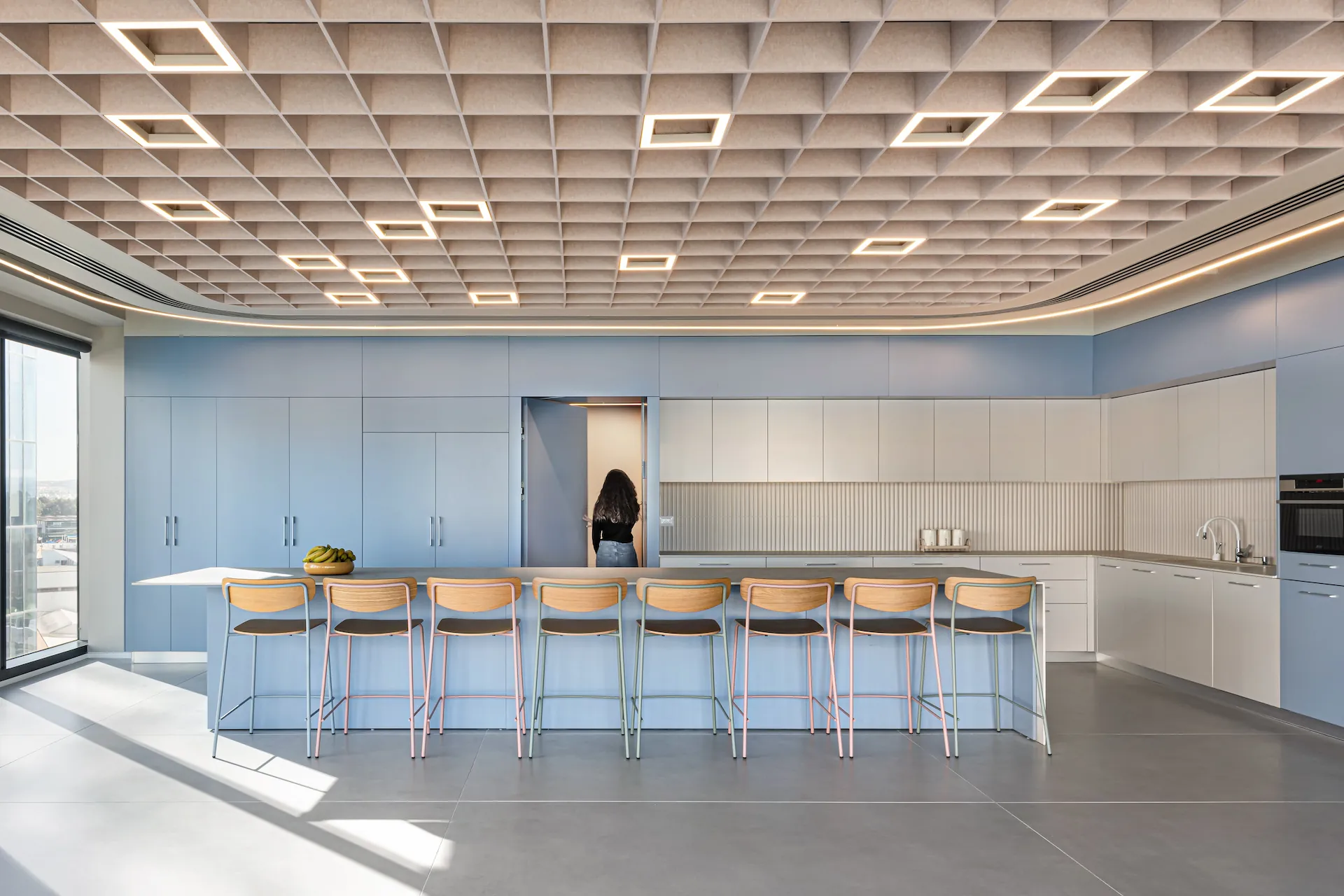 motiv-office-interior-design-cafeteria-2