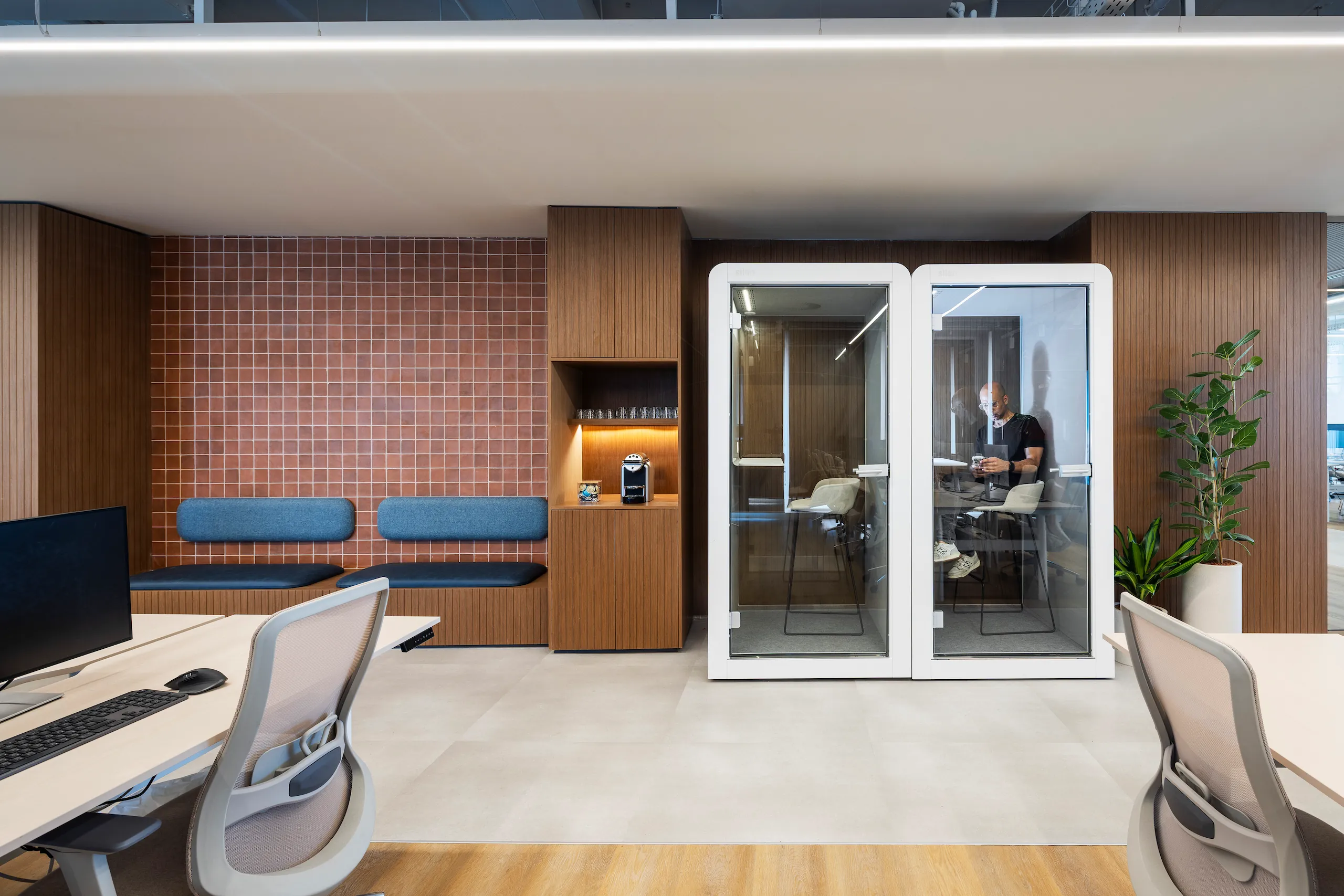 wonderful-office-phone-booths