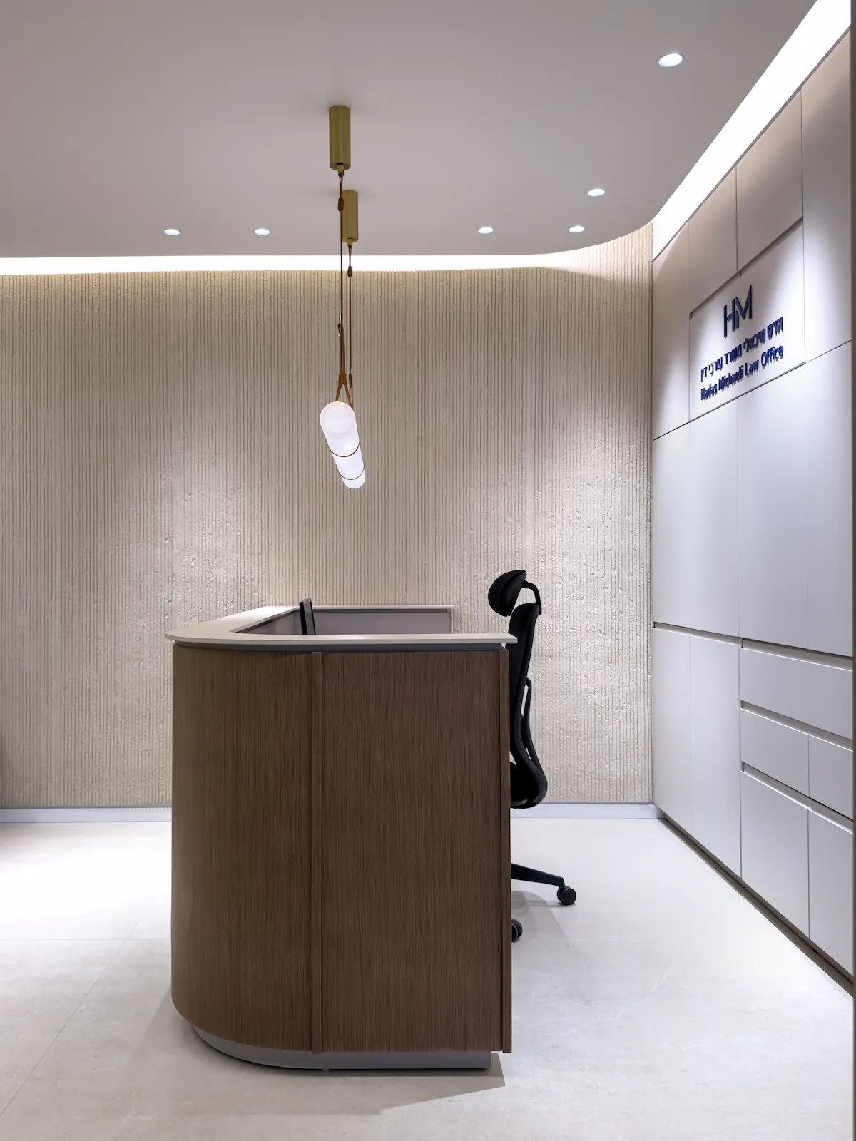 Michaeli-reception-desk-design